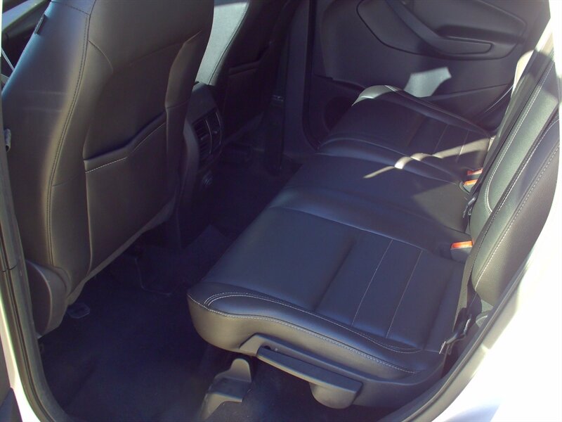 2013 Ford Escape SEL   - Photo 12 - Pleasant Valley, MO 64068