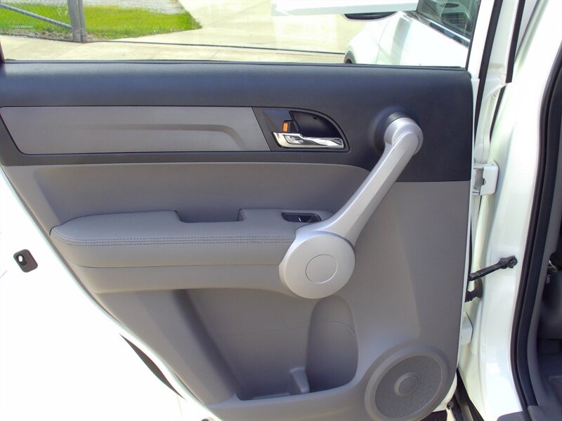 2007 Honda CR-V EX-L - Photo 13 - Pleasant Valley, MO 64068