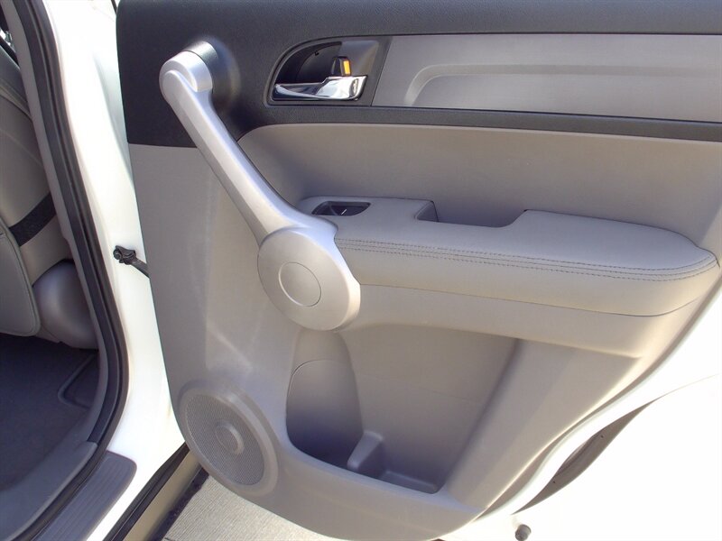 2007 Honda CR-V EX-L - Photo 18 - Pleasant Valley, MO 64068