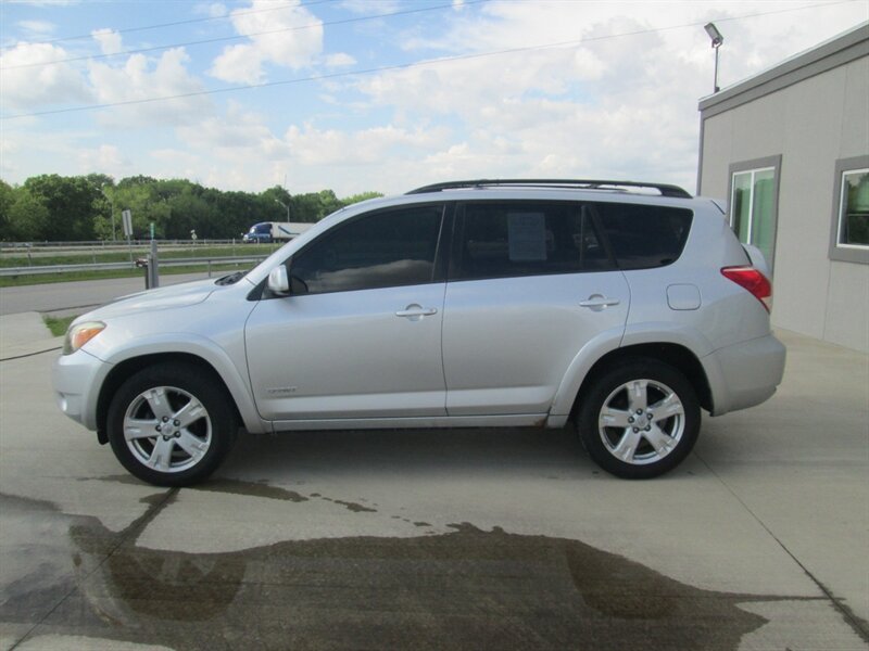 2007 Toyota RAV4 SPORT   - Photo 8 - Pleasant Valley, MO 64068