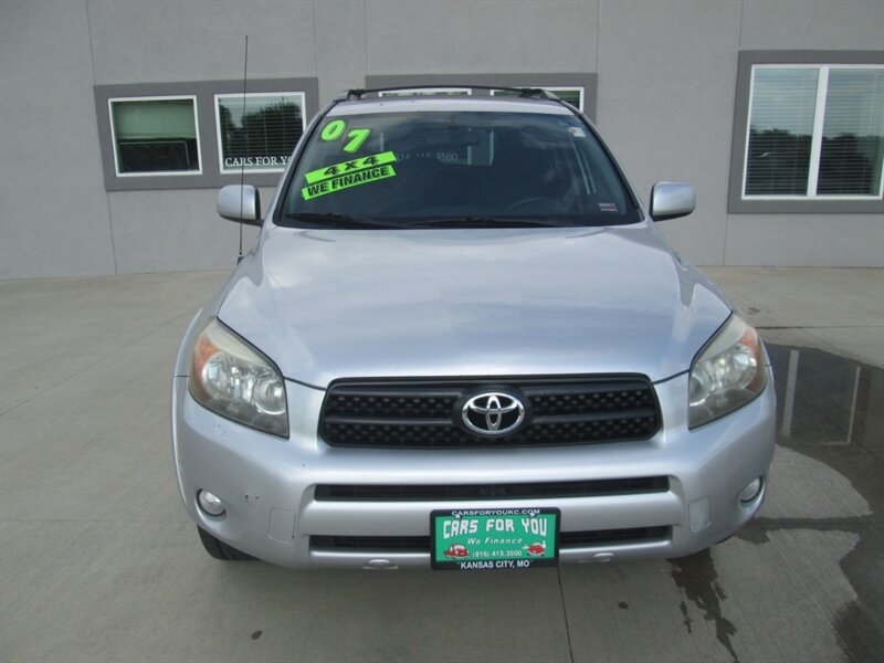 2007 Toyota RAV4 SPORT   - Photo 2 - Pleasant Valley, MO 64068