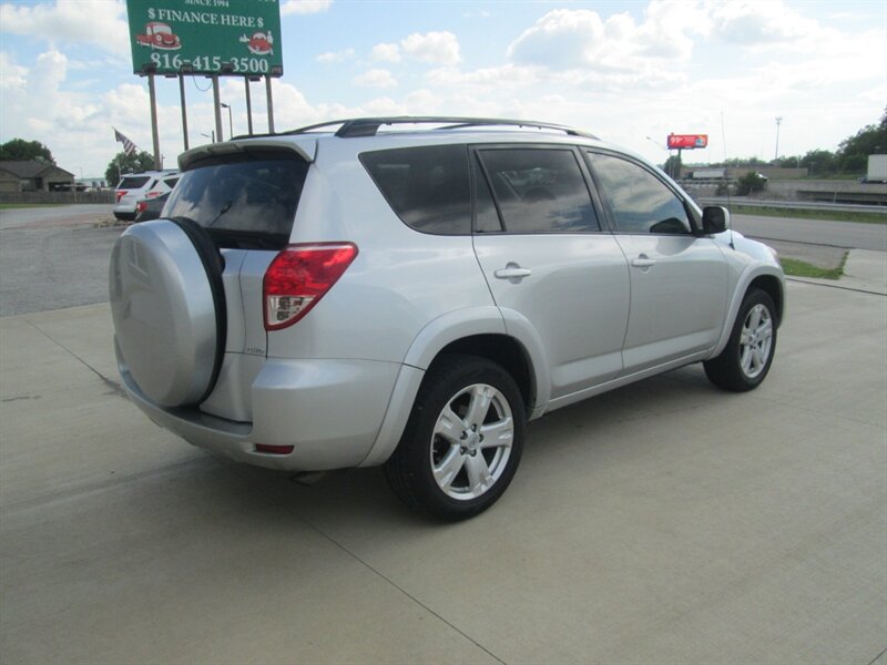 2007 Toyota RAV4 SPORT   - Photo 5 - Pleasant Valley, MO 64068