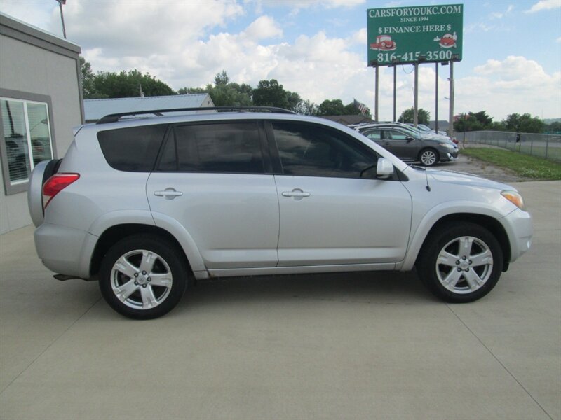 2007 Toyota RAV4 SPORT   - Photo 4 - Pleasant Valley, MO 64068