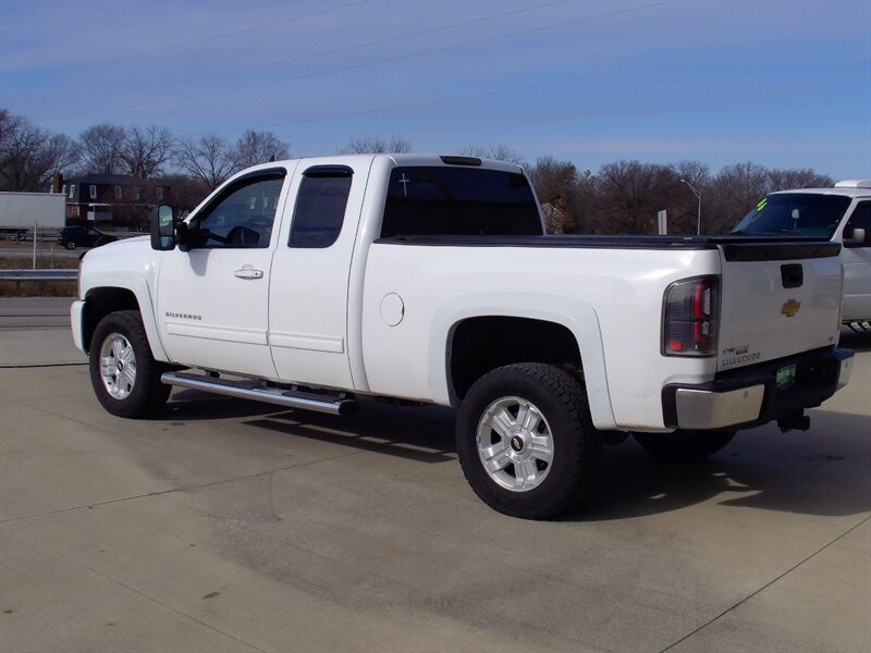 2012 Chevrolet Silverado 1500 LTZ   - Photo 7 - Pleasant Valley, MO 64068