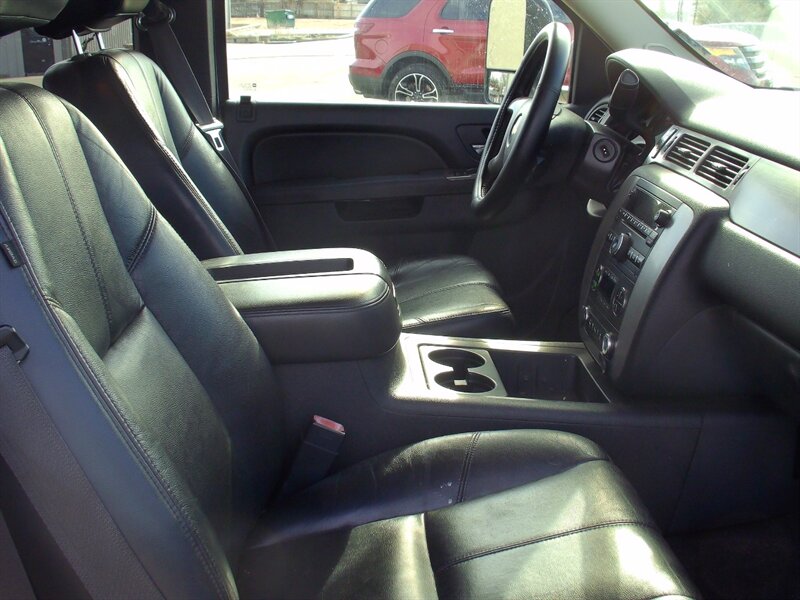 2012 Chevrolet Silverado 1500 LTZ   - Photo 15 - Pleasant Valley, MO 64068