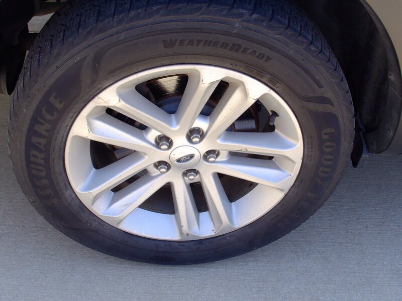 2013 Ford Explorer XLT   - Photo 35 - Pleasant Valley, MO 64068