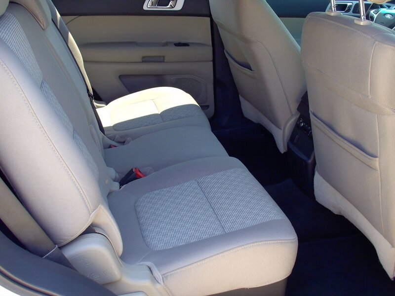 2013 Ford Explorer XLT   - Photo 18 - Pleasant Valley, MO 64068