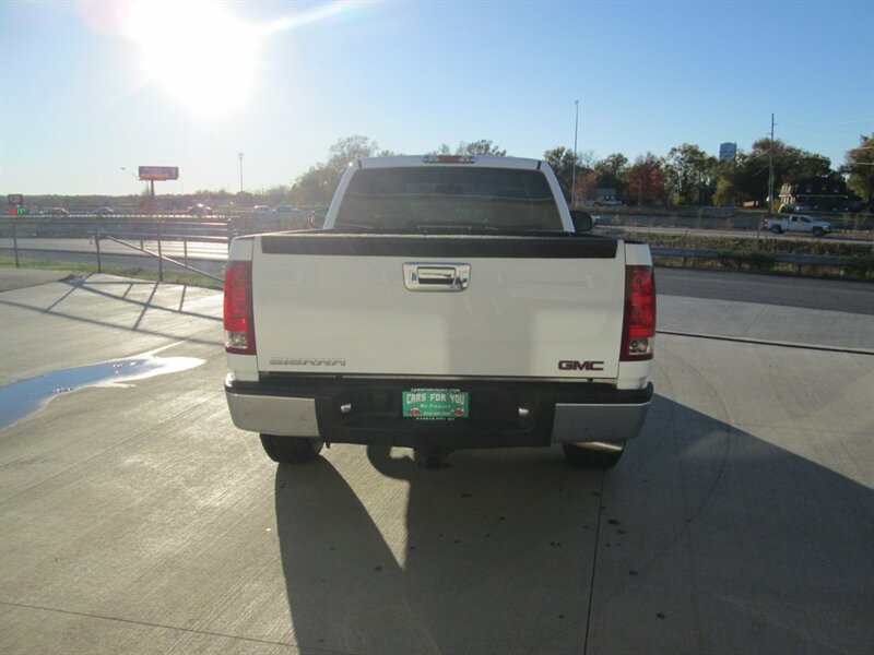 2008 GMC Sierra 1500 REG CAB SHORT BED   - Photo 5 - Pleasant Valley, MO 64068