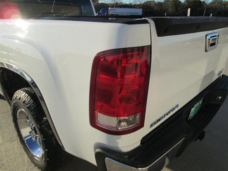 2008 GMC Sierra 1500 REG CAB SHORT BED   - Photo 17 - Pleasant Valley, MO 64068