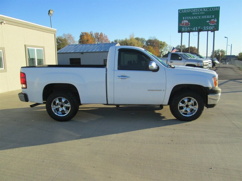 2008 GMC Sierra 1500 REG CAB SHORT BED   - Photo 3 - Pleasant Valley, MO 64068