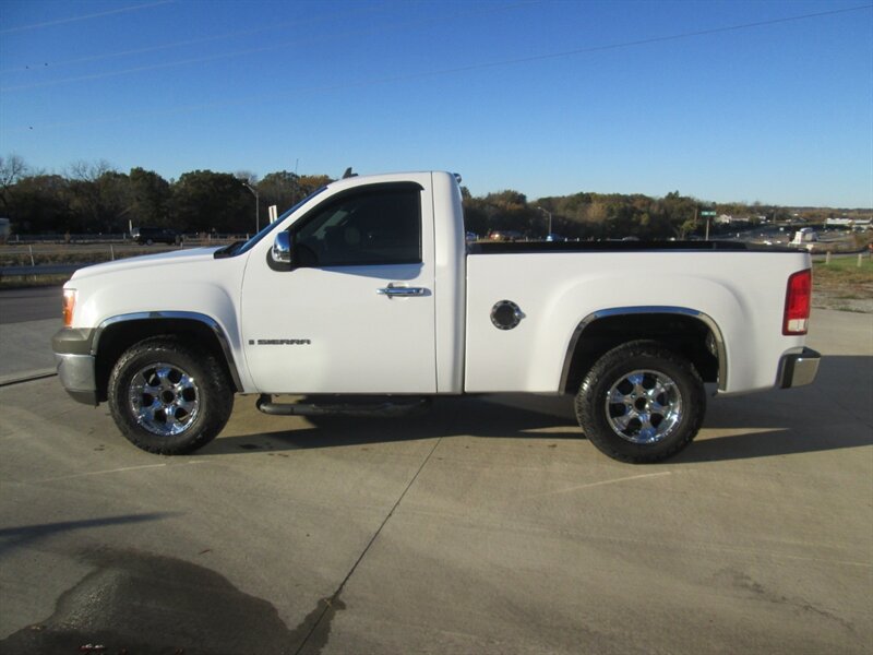 2008 GMC Sierra 1500 REG CAB SHORT BED   - Photo 7 - Pleasant Valley, MO 64068