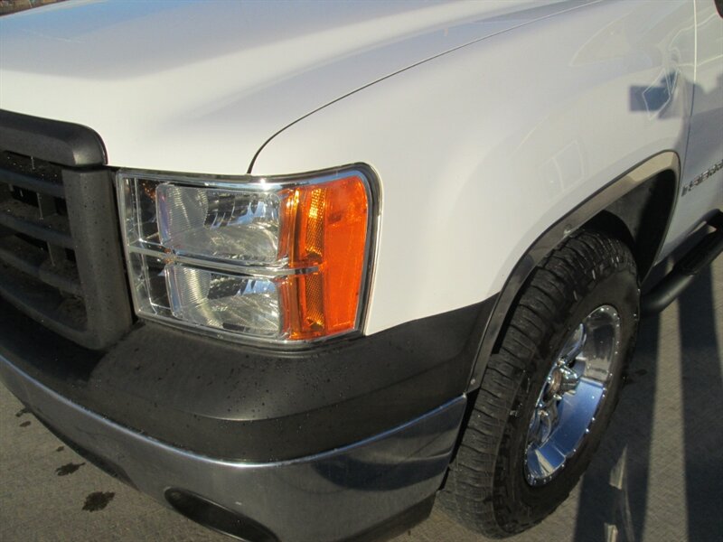 2008 GMC Sierra 1500 REG CAB SHORT BED   - Photo 21 - Pleasant Valley, MO 64068