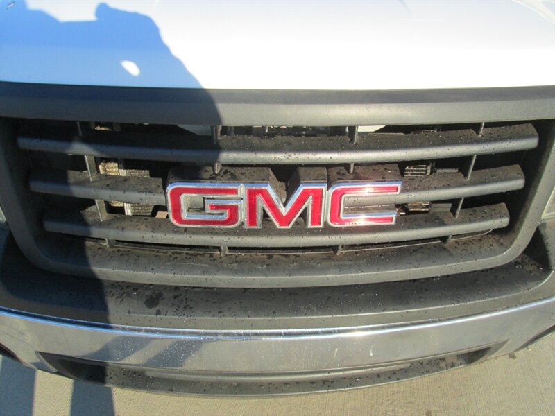 2008 GMC Sierra 1500 REG CAB SHORT BED   - Photo 22 - Pleasant Valley, MO 64068