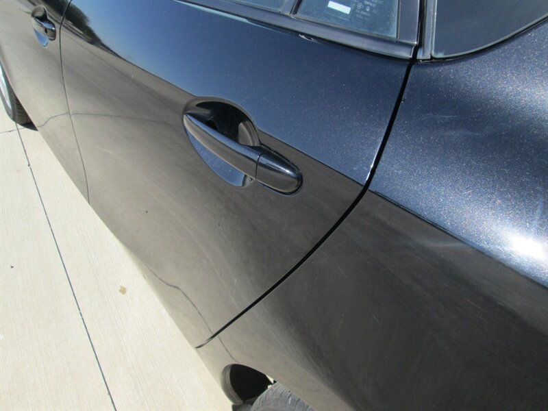 2012 Mazda Mazda3 i Touring   - Photo 23 - Pleasant Valley, MO 64068