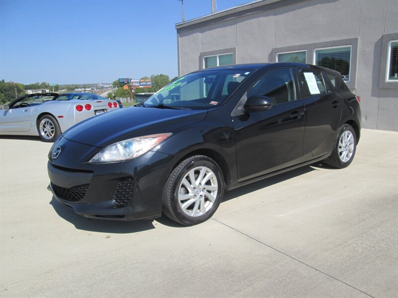 2012 Mazda Mazda3 i Touring   - Photo 1 - Pleasant Valley, MO 64068