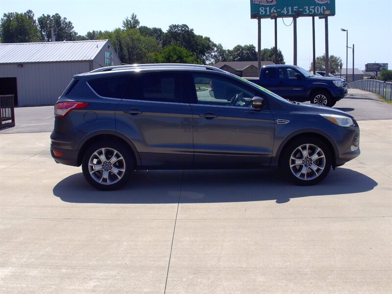 2016 Ford Escape Titanium - Photo 4 - Pleasant Valley, MO 64068