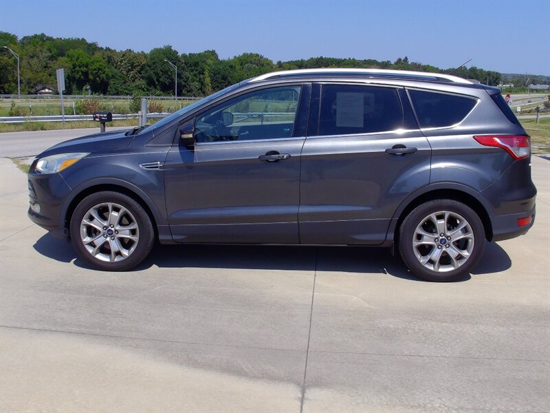 2016 Ford Escape Titanium - Photo 8 - Pleasant Valley, MO 64068