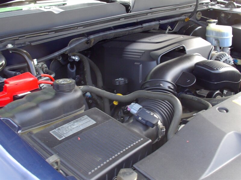 2010 Chevrolet Silverado 1500 LT   - Photo 38 - Pleasant Valley, MO 64068