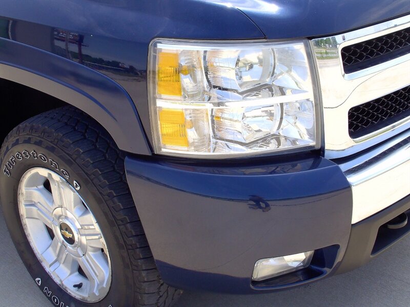 2010 Chevrolet Silverado 1500 LT   - Photo 30 - Pleasant Valley, MO 64068
