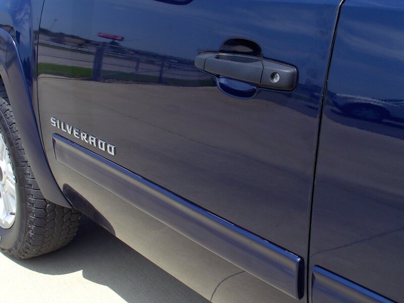 2010 Chevrolet Silverado 1500 LT   - Photo 26 - Pleasant Valley, MO 64068