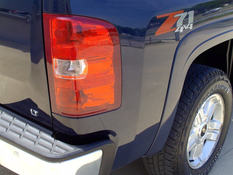 2010 Chevrolet Silverado 1500 LT   - Photo 34 - Pleasant Valley, MO 64068