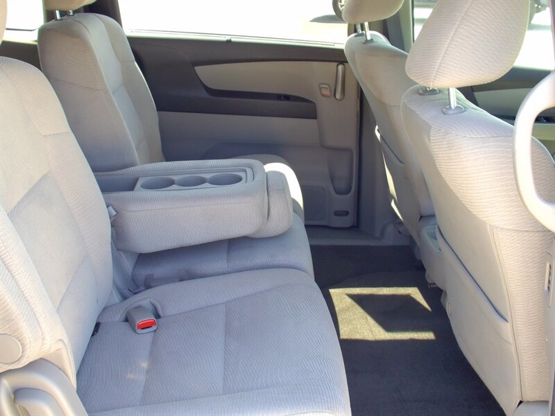 2013 Honda Odyssey EX - Photo 18 - Pleasant Valley, MO 64068