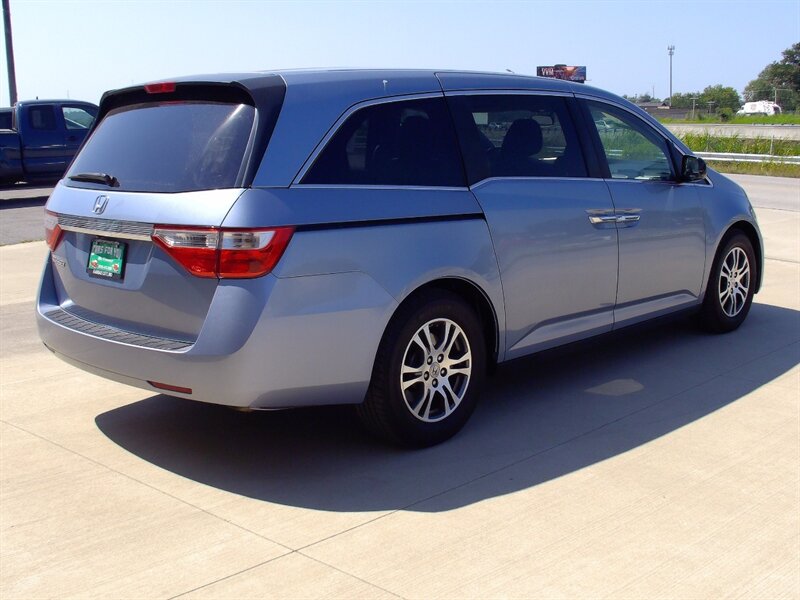 2013 Honda Odyssey EX - Photo 6 - Pleasant Valley, MO 64068
