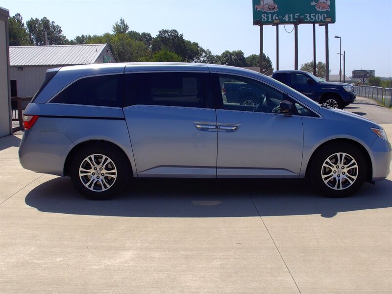 2013 Honda Odyssey EX - Photo 5 - Pleasant Valley, MO 64068