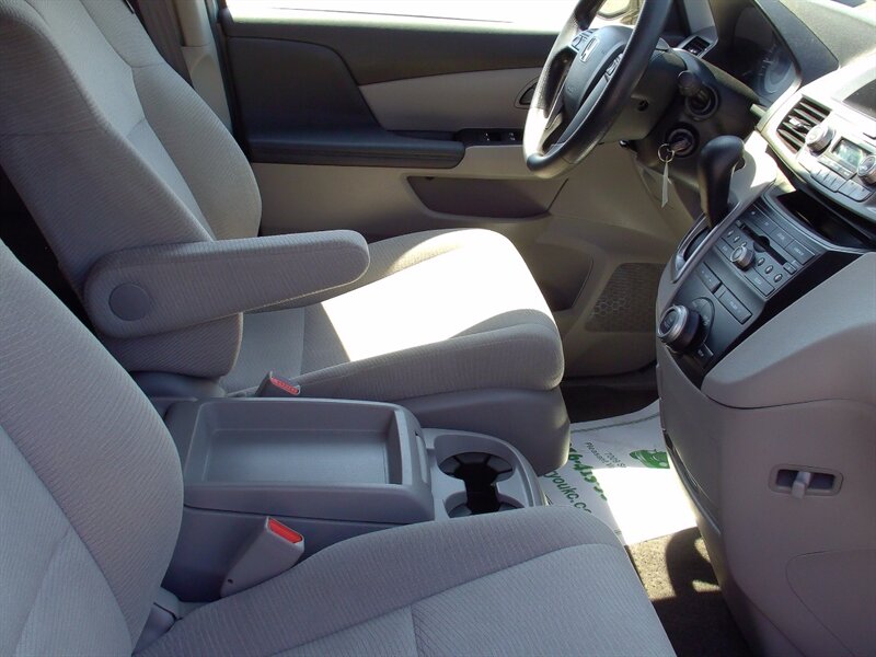 2013 Honda Odyssey EX - Photo 16 - Pleasant Valley, MO 64068