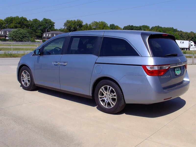 2013 Honda Odyssey EX - Photo 8 - Pleasant Valley, MO 64068