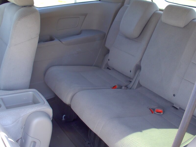 2013 Honda Odyssey EX - Photo 14 - Pleasant Valley, MO 64068