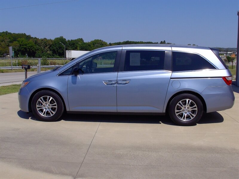 2013 Honda Odyssey EX - Photo 9 - Pleasant Valley, MO 64068