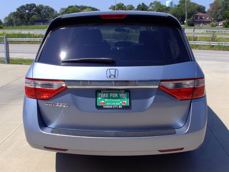 2013 Honda Odyssey EX - Photo 7 - Pleasant Valley, MO 64068