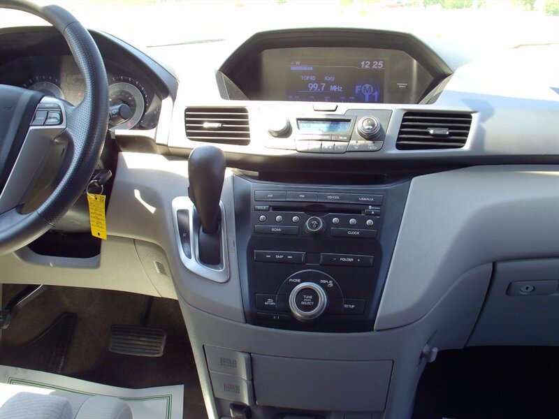 2013 Honda Odyssey EX - Photo 19 - Pleasant Valley, MO 64068