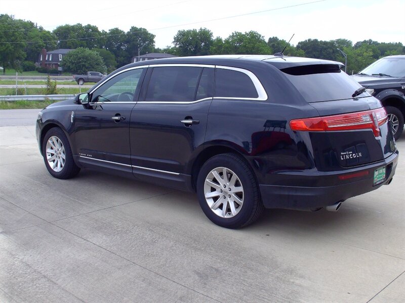 2017 Lincoln MKT Town Car Livery Fleet - Photo 7 - Pleasant Valley, MO 64068