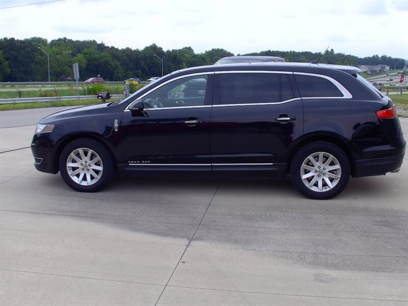 2017 Lincoln MKT Town Car Livery Fleet - Photo 8 - Pleasant Valley, MO 64068