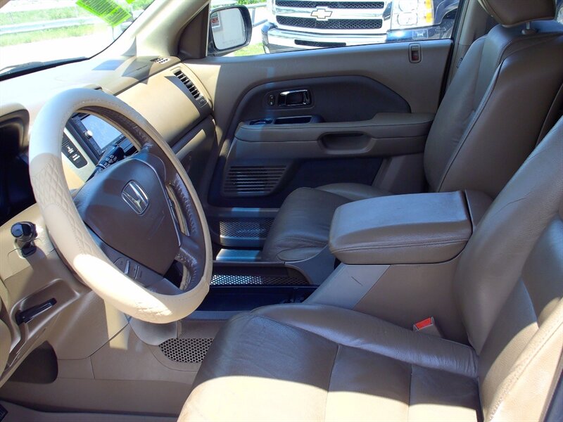2008 Honda Pilot EX-L - Photo 10 - Pleasant Valley, MO 64068