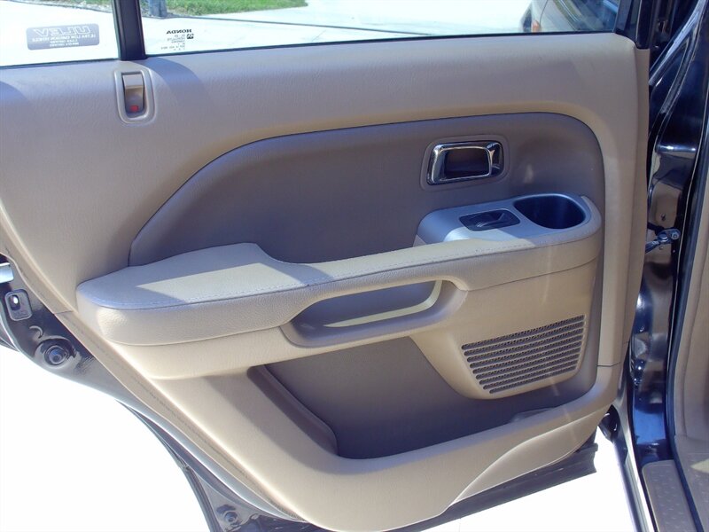 2008 Honda Pilot EX-L - Photo 13 - Pleasant Valley, MO 64068