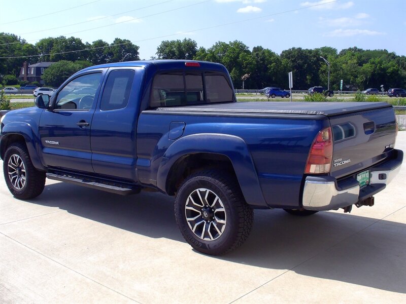 2006 Toyota Tacoma V6 V6 4dr Access Cab - Photo 7 - Pleasant Valley, MO 64068