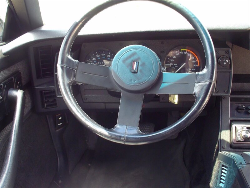1988 Chevrolet Camaro IROC Z   - Photo 19 - Pleasant Valley, MO 64068