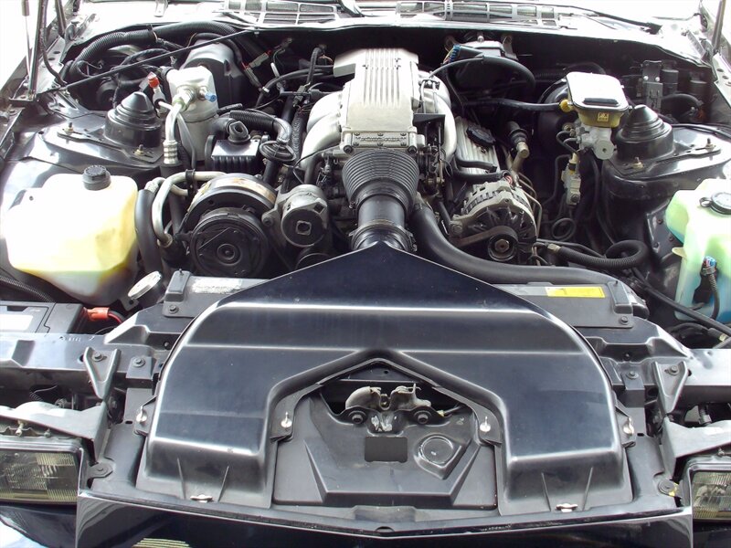 1988 Chevrolet Camaro IROC Z   - Photo 42 - Pleasant Valley, MO 64068