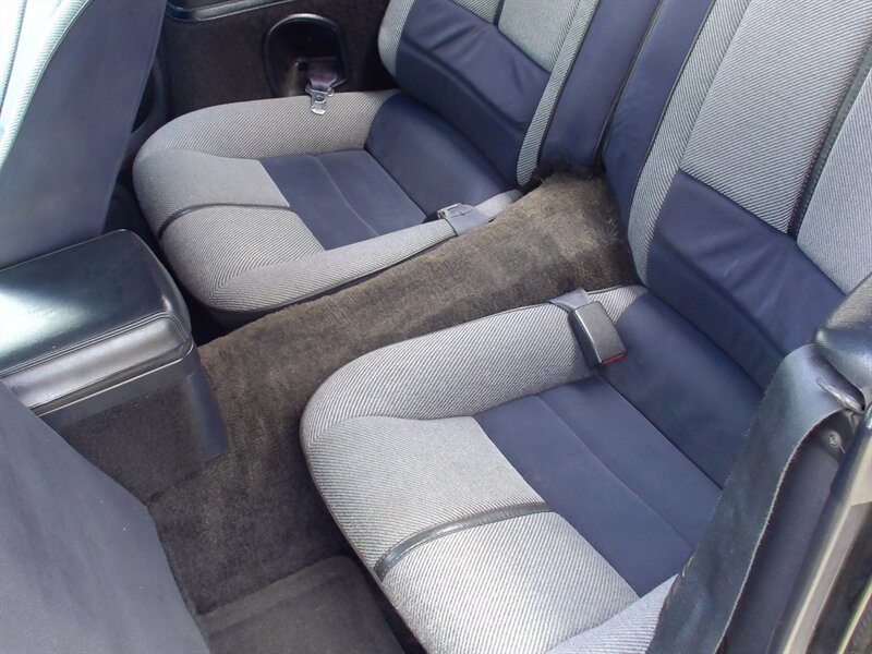 1988 Chevrolet Camaro IROC Z   - Photo 13 - Pleasant Valley, MO 64068
