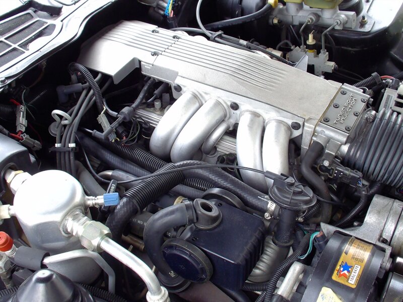 1988 Chevrolet Camaro IROC Z   - Photo 46 - Pleasant Valley, MO 64068