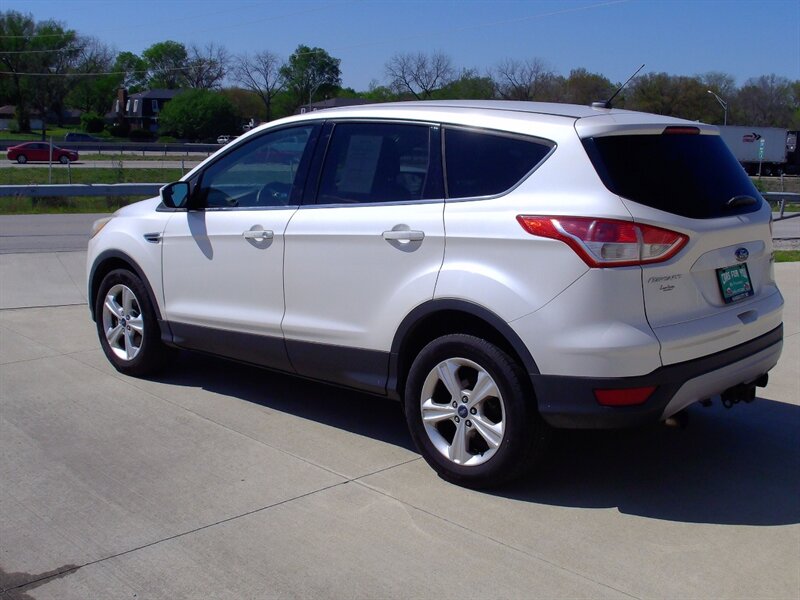 2013 Ford Escape SE   - Photo 7 - Pleasant Valley, MO 64068
