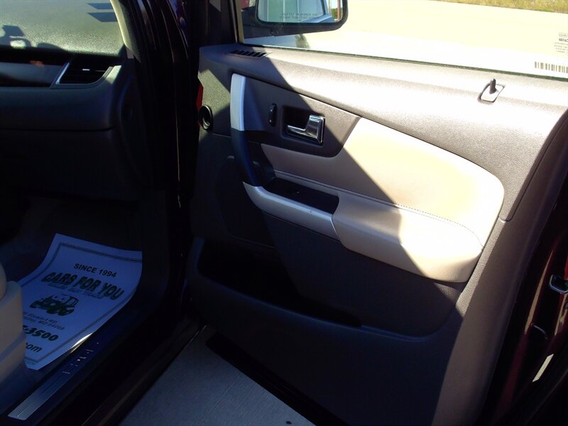2011 Ford Edge Limited   - Photo 16 - Pleasant Valley, MO 64068
