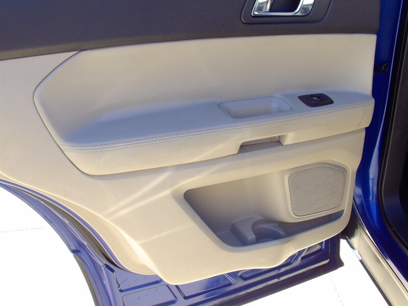 2014 Ford Explorer - Photo 13 - Pleasant Valley, MO 64068