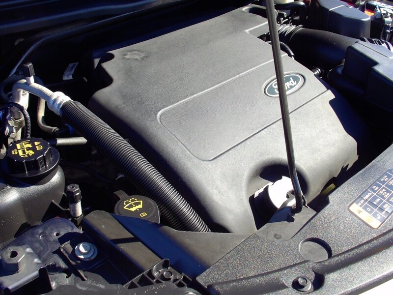 2014 Ford Explorer - Photo 40 - Pleasant Valley, MO 64068