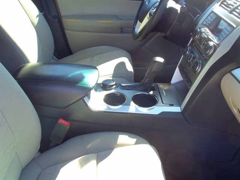 2014 Ford Explorer - Photo 16 - Pleasant Valley, MO 64068