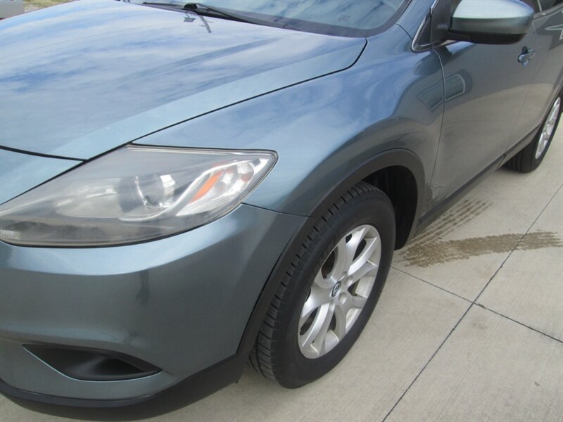 2013 Mazda CX-9 Touring   - Photo 16 - Pleasant Valley, MO 64068