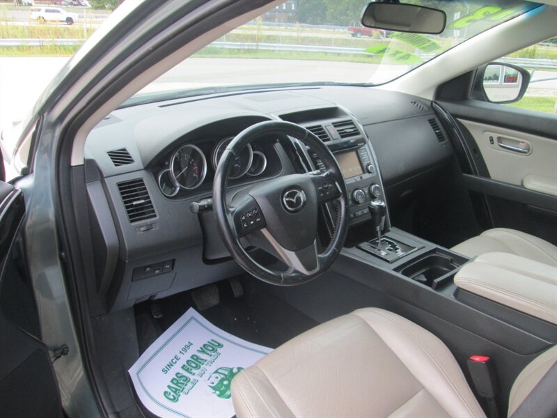 2013 Mazda CX-9 Touring   - Photo 9 - Pleasant Valley, MO 64068